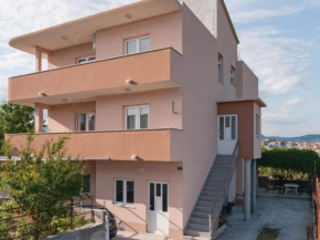 Apartments Tomi ST - One Bedroom Apartment with Balcony A2